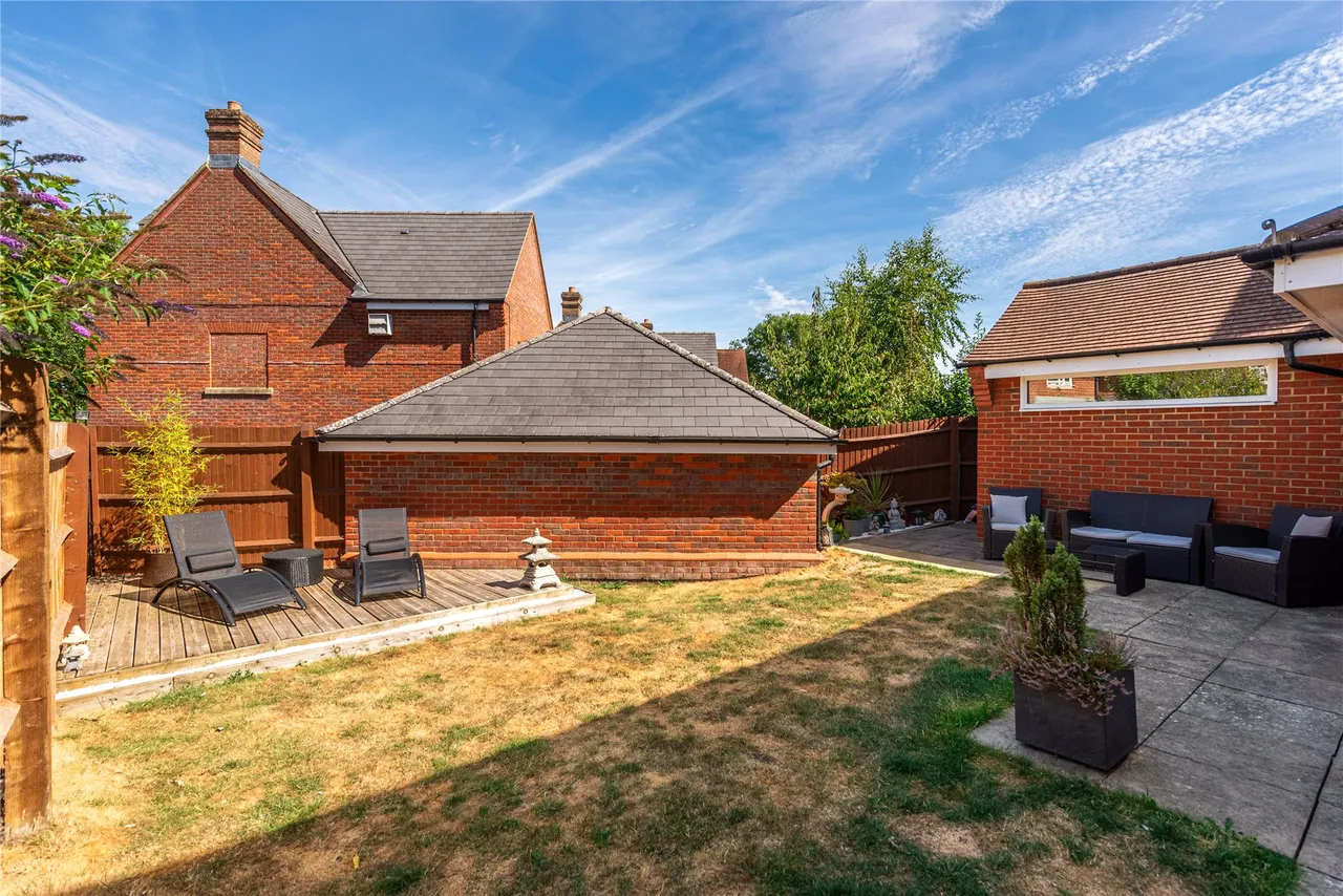 Walnut Tree Close, Winslow, MK18, photo 25