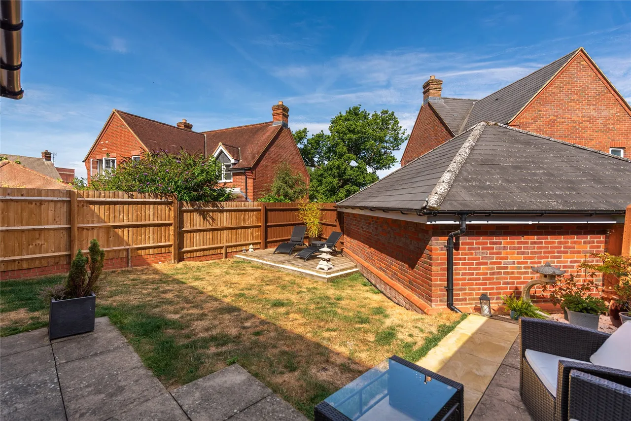 Walnut Tree Close, Winslow, MK18, photo 7
