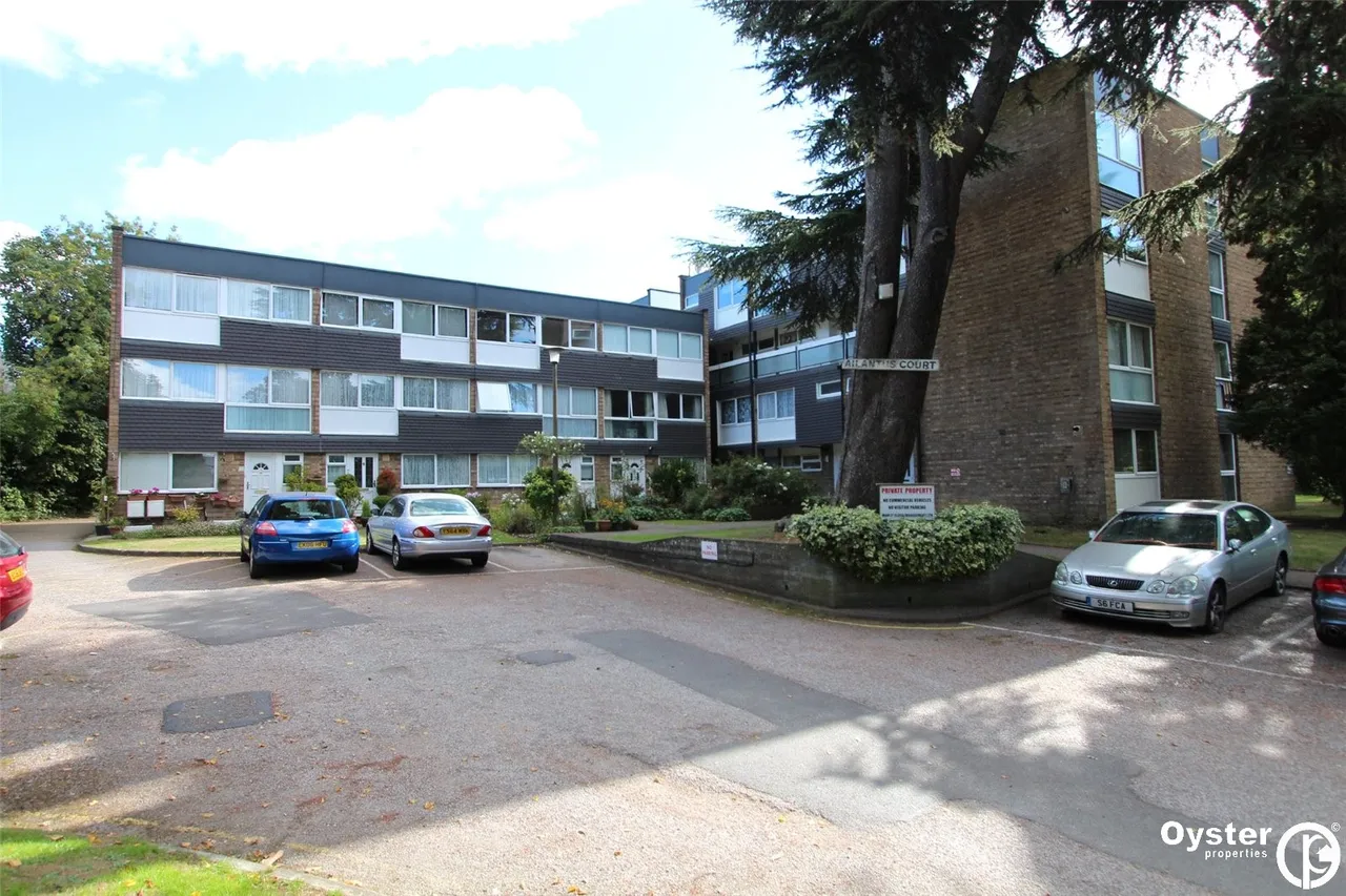 3 bed flat to rent, Stonegrove, Ailantus Court Stonegrove, HA8