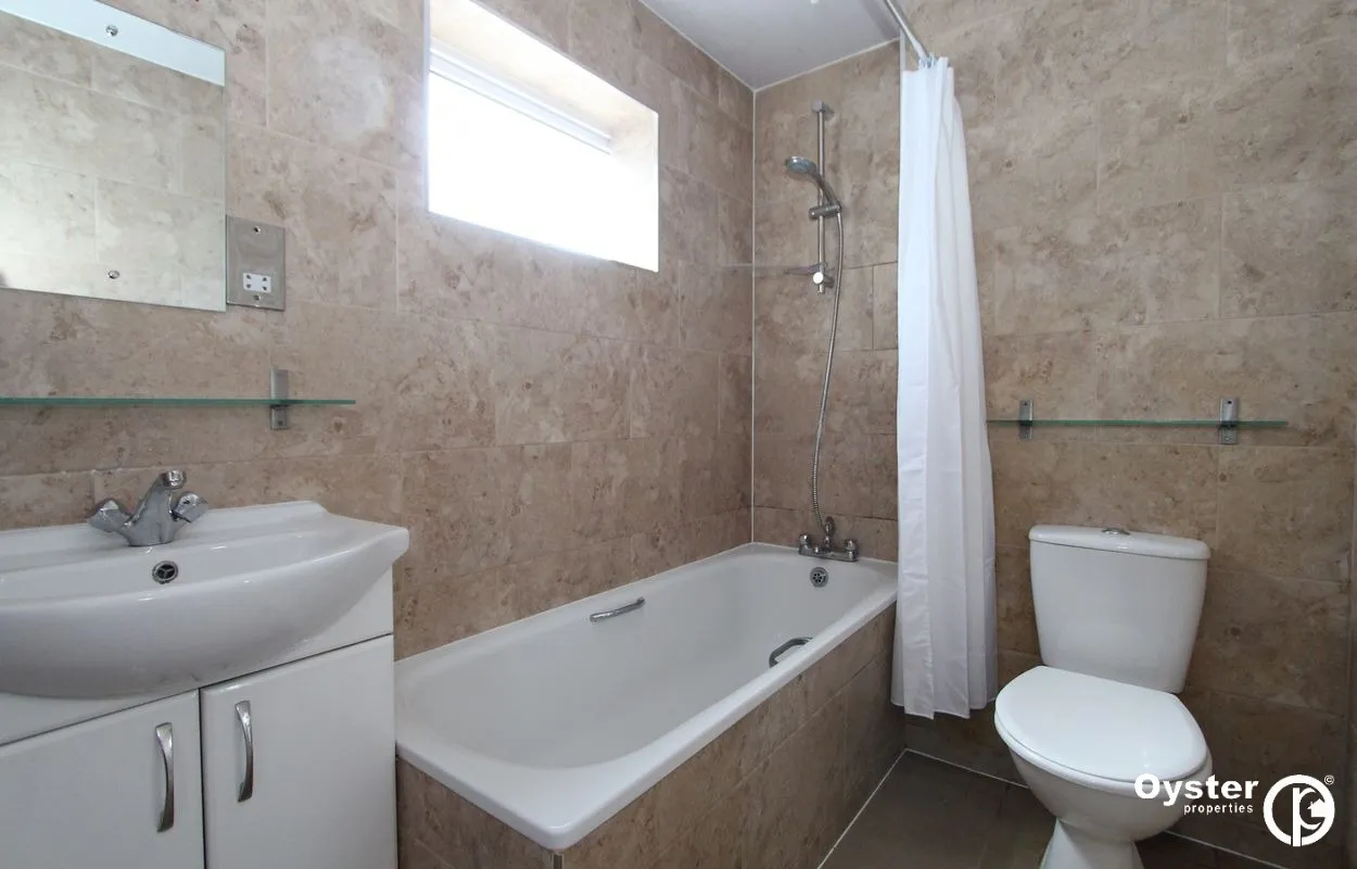Stonegrove, Ailantus Court Stonegrove, HA8, photo 6