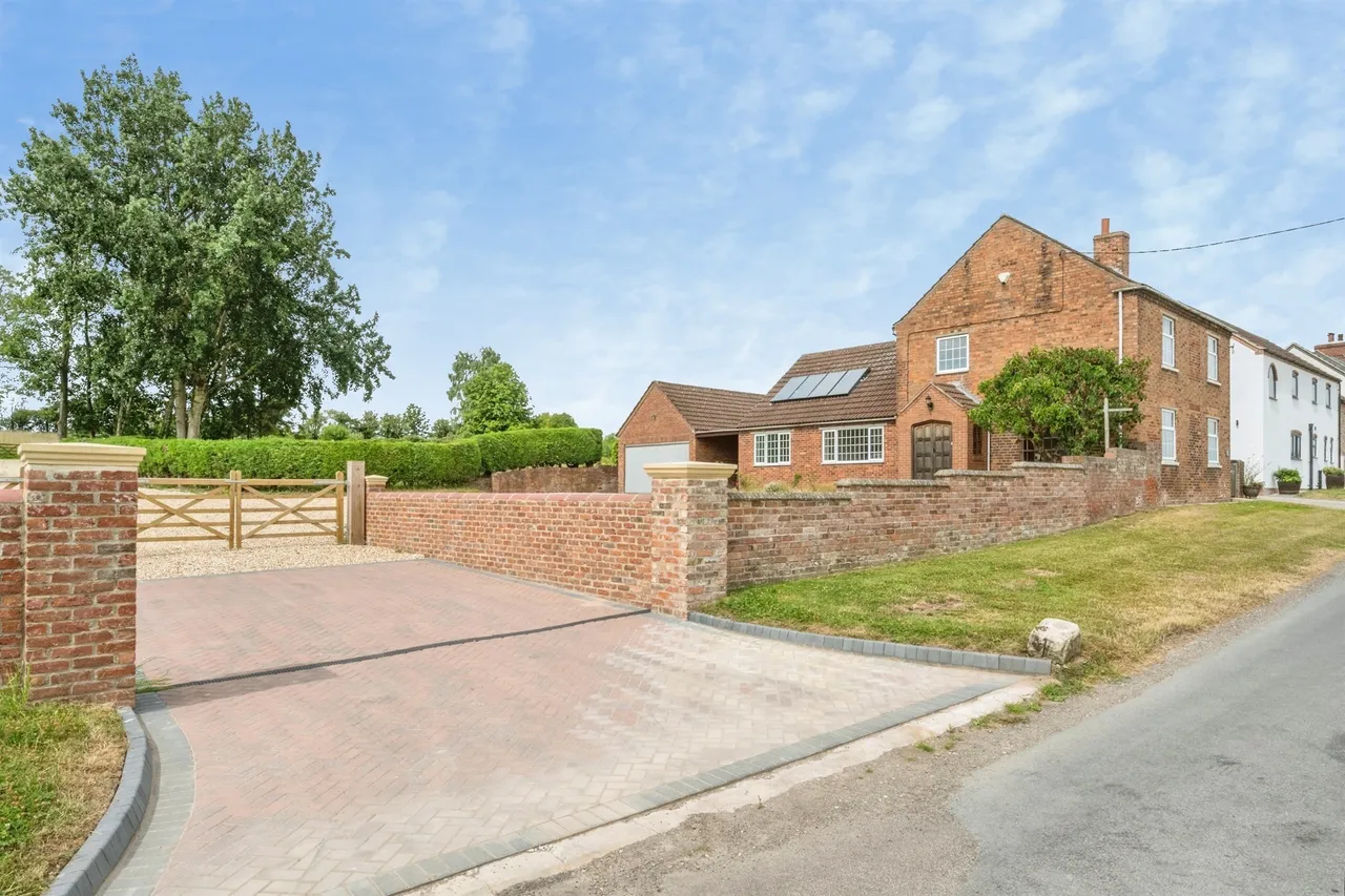 Middle Bridge Road, Gringley-On-The-Hill, DN10, photo 12