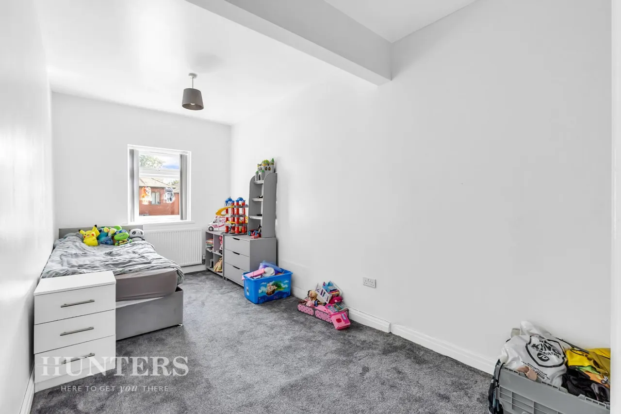 Hemlock Avenue, Oldham, OL8, photo 16