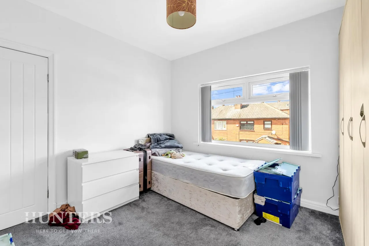 Hemlock Avenue, Oldham, OL8, photo 13