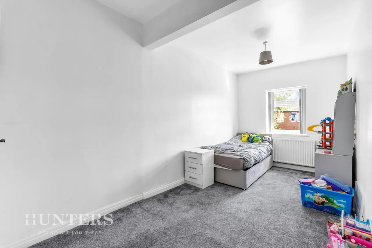 Hemlock Avenue, Oldham, OL8, photo 17