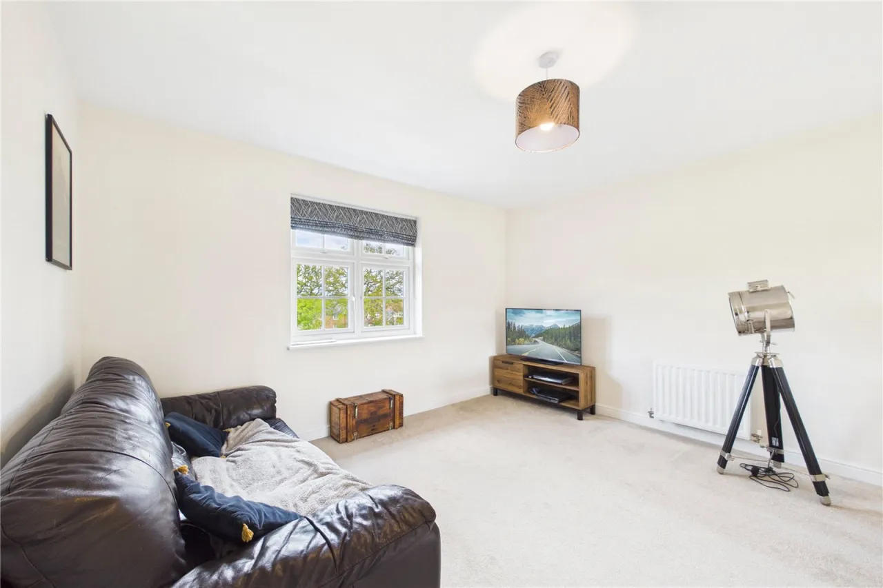 Austen Grove, Arborfield Green, RG2, photo 6