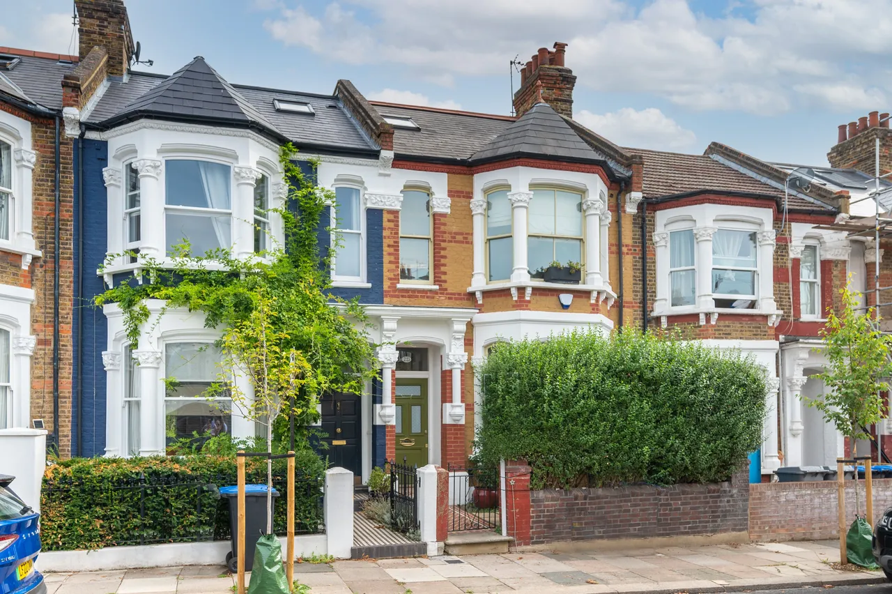 London, NW10, photo 5