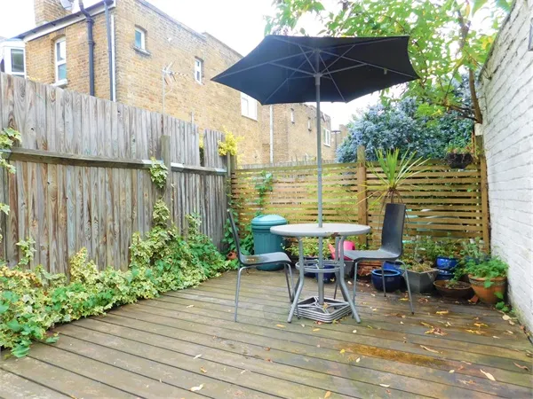Shirley Gardens, Hanwell, London, W7 3PT, photo 5