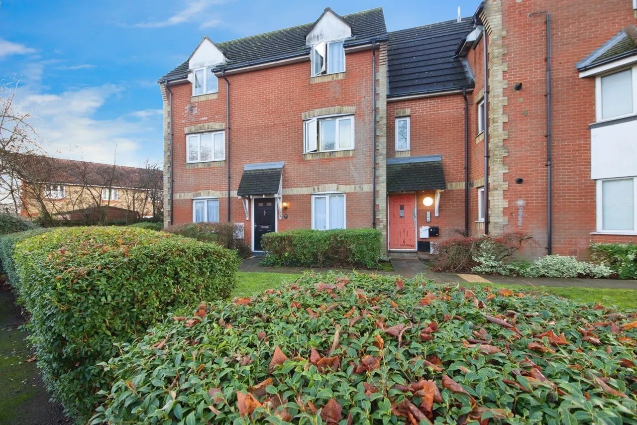 Lupin Close, Rush Green, Romford, RM7, photo 5