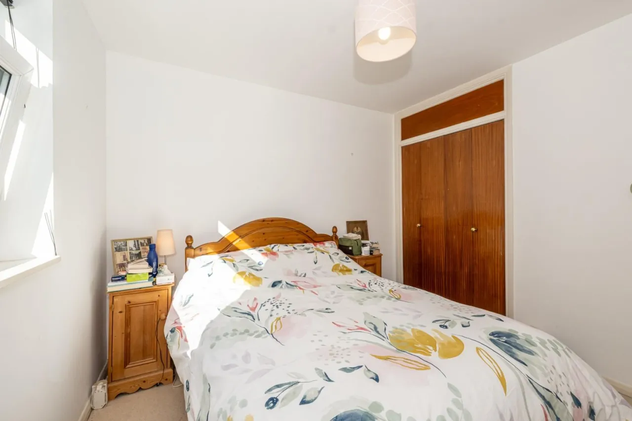 Brondesbury Road, Queens Park. NW6, photo 6