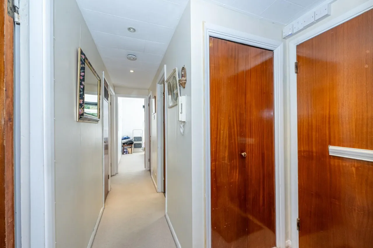 Brondesbury Road, Queens Park. NW6, photo 10