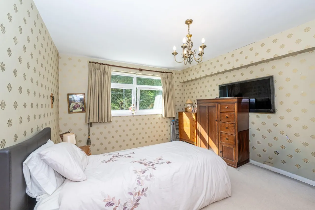 Brondesbury Road, Queens Park. NW6, photo 8