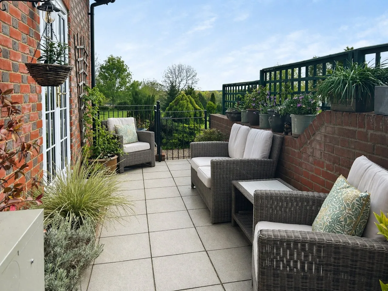 The Street, Mortimer, RG7, photo 12