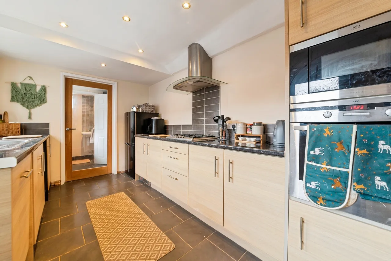 3 bed house for sale, Queen Street, Sleaford, NG34