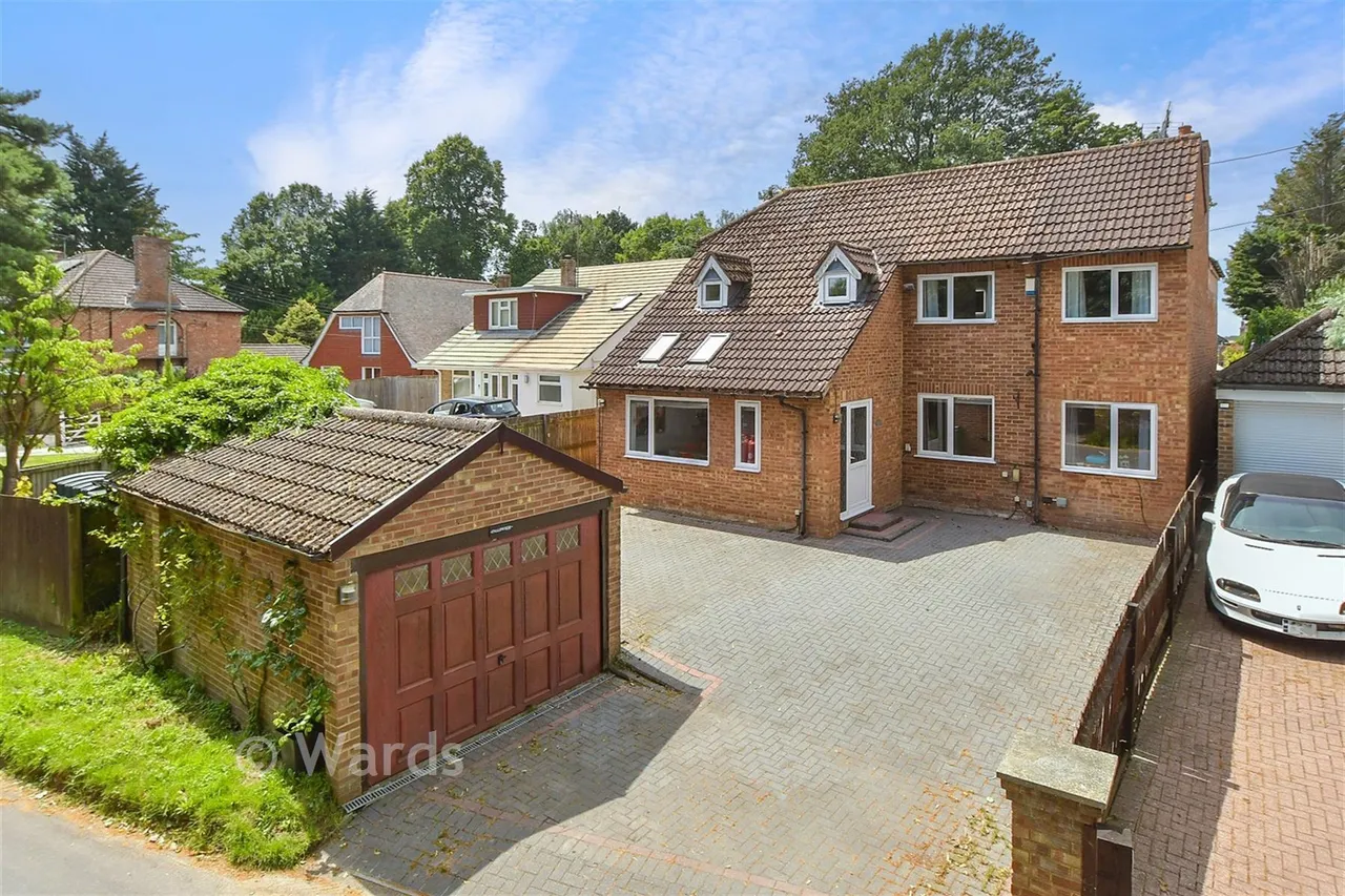 5 bed house for sale, Stone Street, Stanford, TN25
