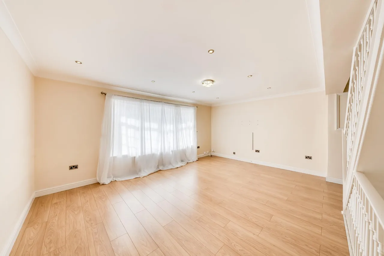 Reynard Close, Bromley, BR1, photo 11