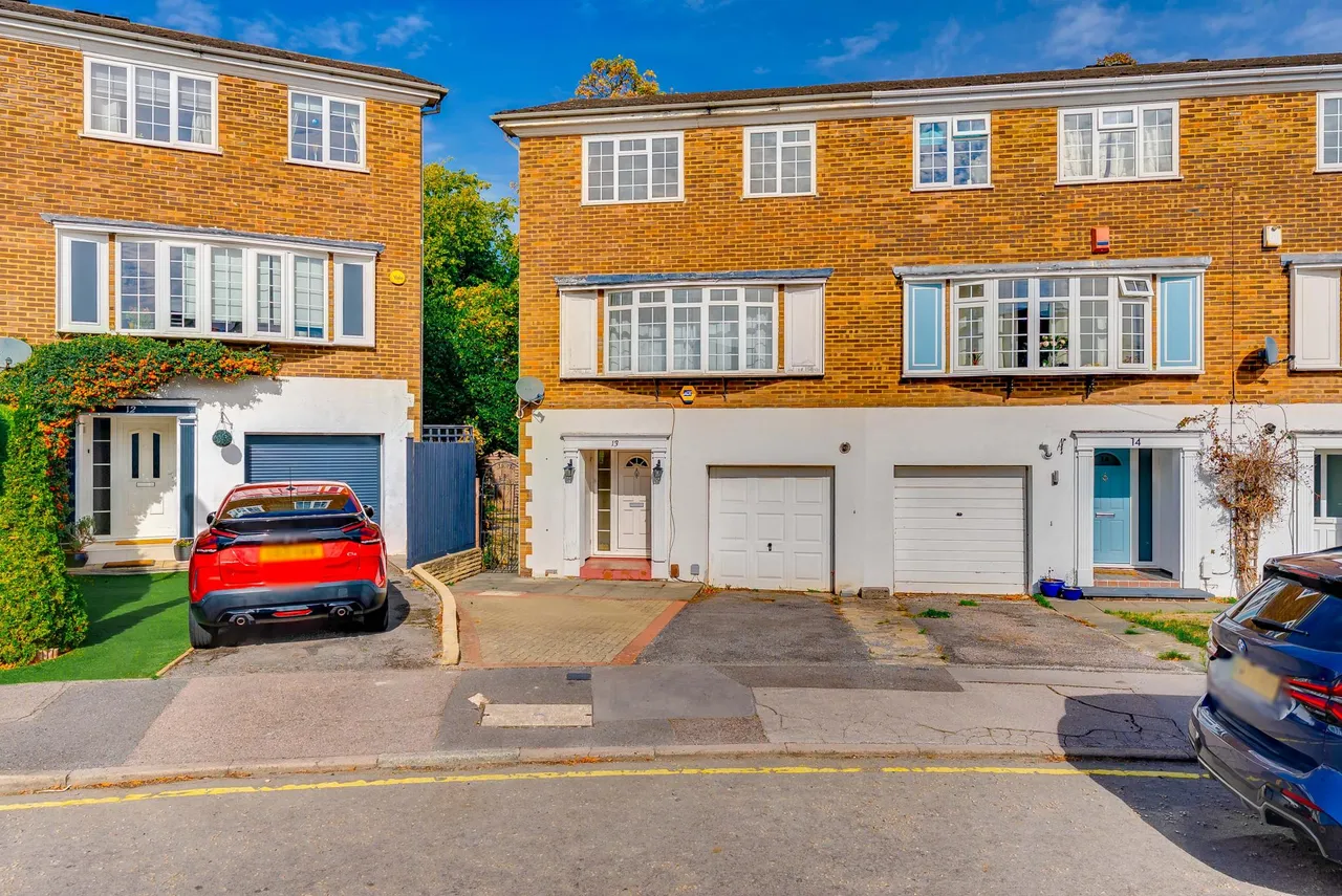 4 bed house for sale, Reynard Close, Bromley, BR1