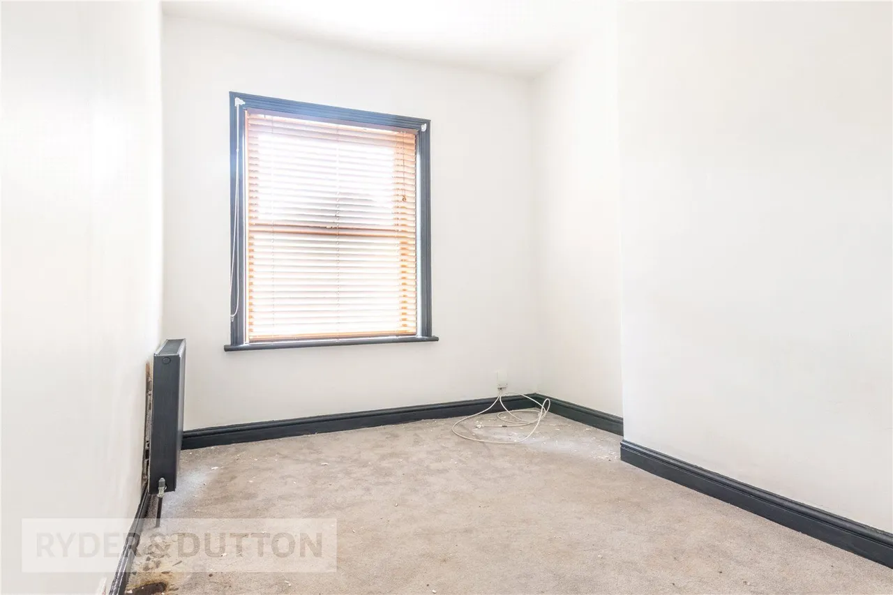 Manchester Road, Milnsbridge, HD4, photo 6