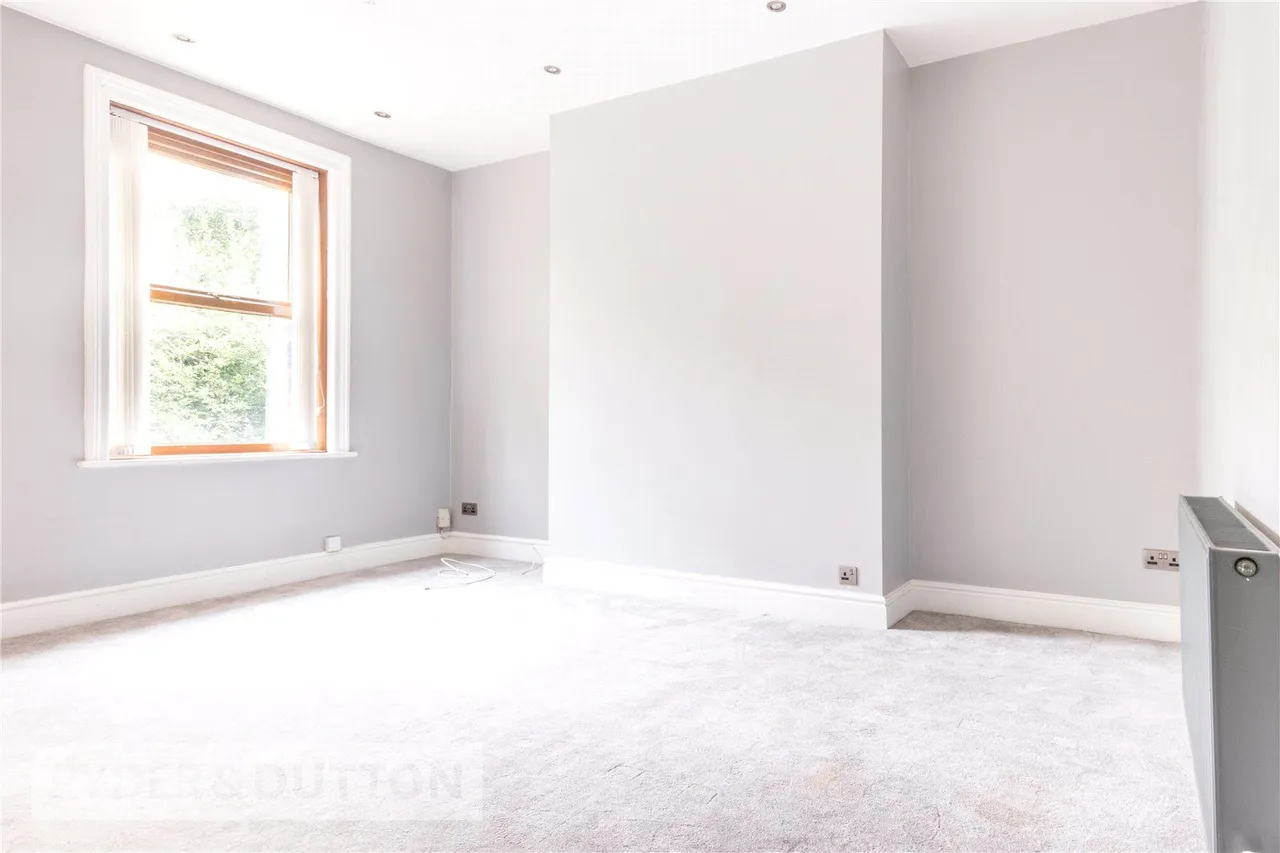 Manchester Road, Milnsbridge, HD4, photo 5