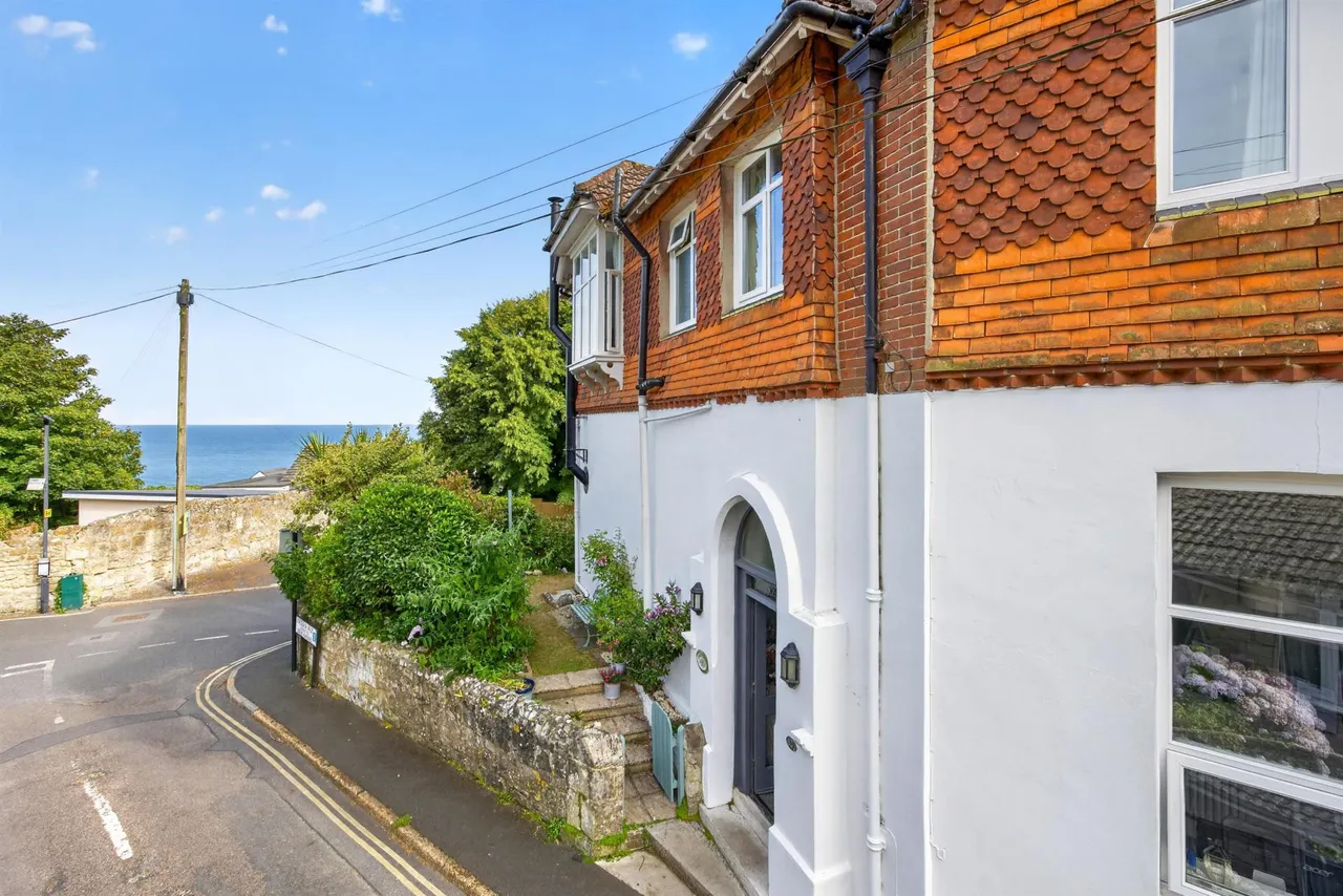 Ventnor, PO38, photo 9