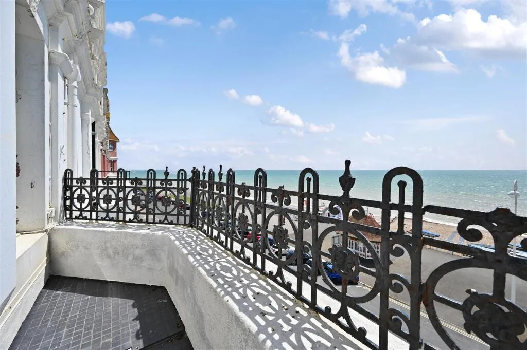 De La Warr Parade, Bexhill-on-sea, TN40, photo 19