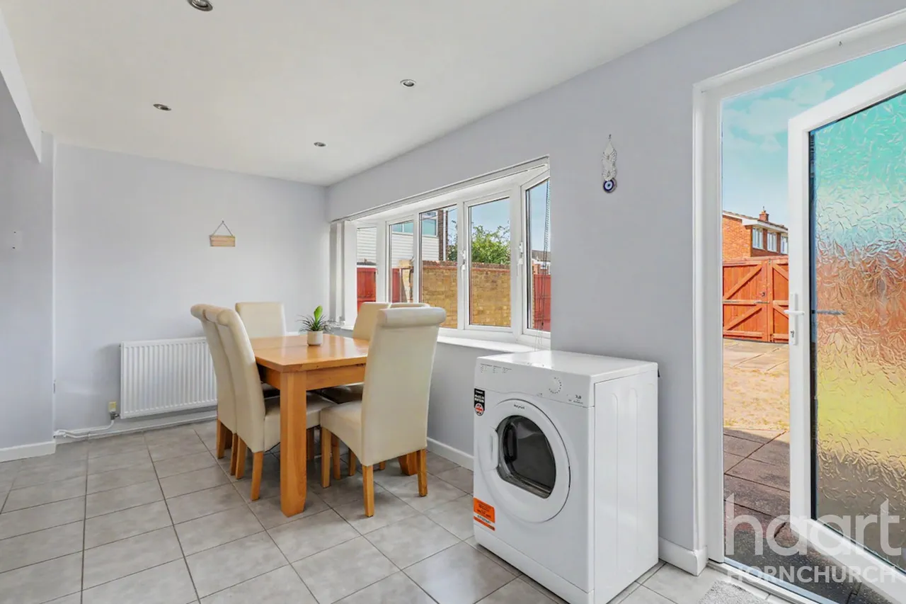 Cormorant Walk, Hornchurch, RM12, photo 7