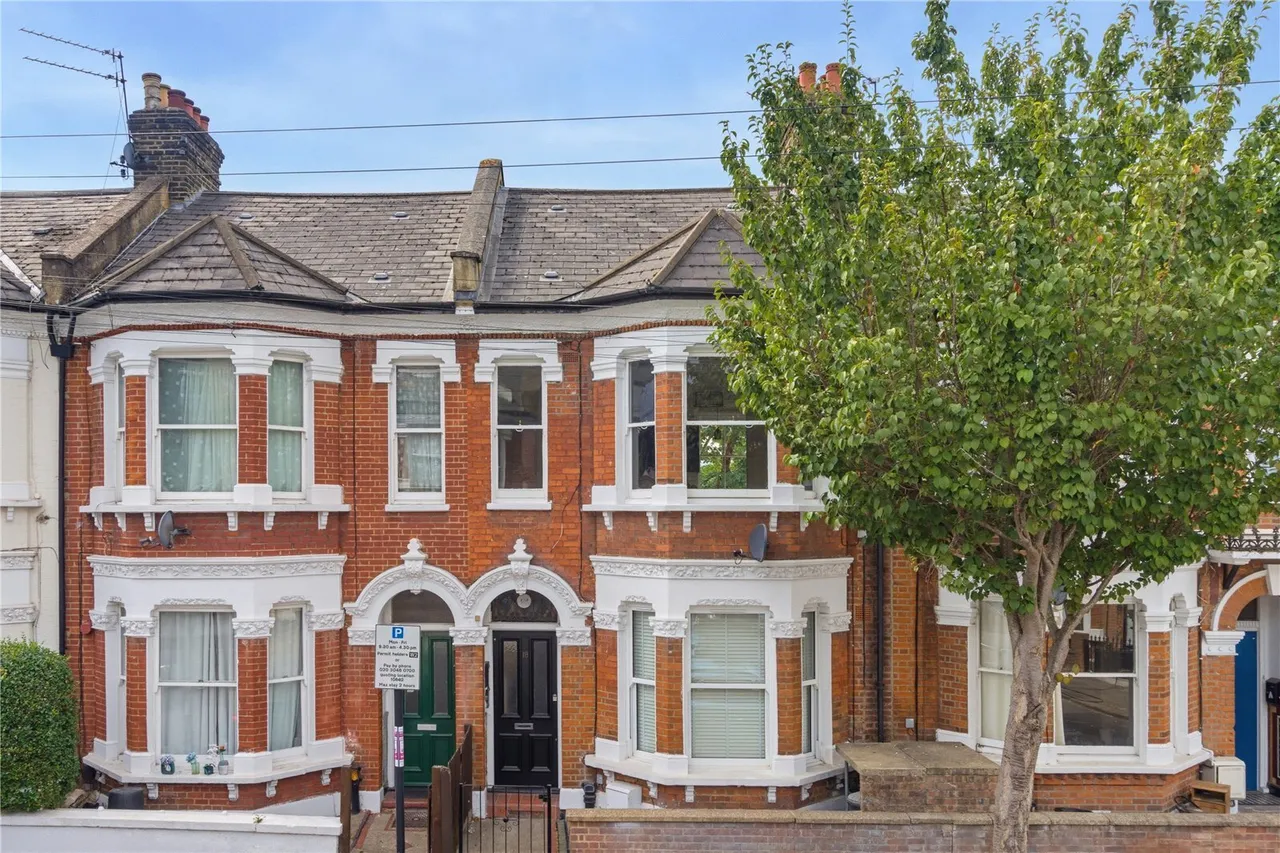 Knoll Road, London, SW18, photo 14