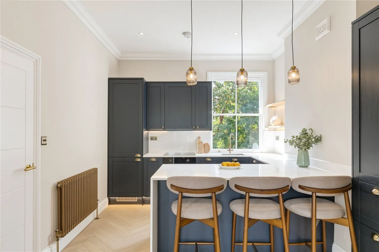 Knoll Road, London, SW18, photo 7