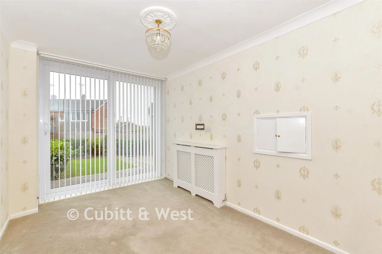 Oakshott Drive, Havant, PO9, photo 5