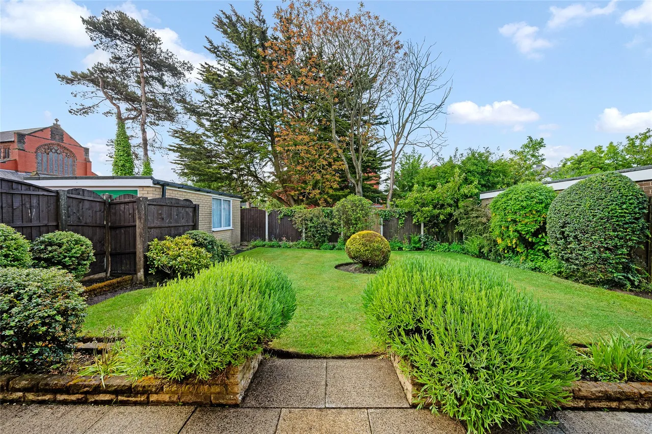 The Lawns, Churchtown, PR9, photo 25
