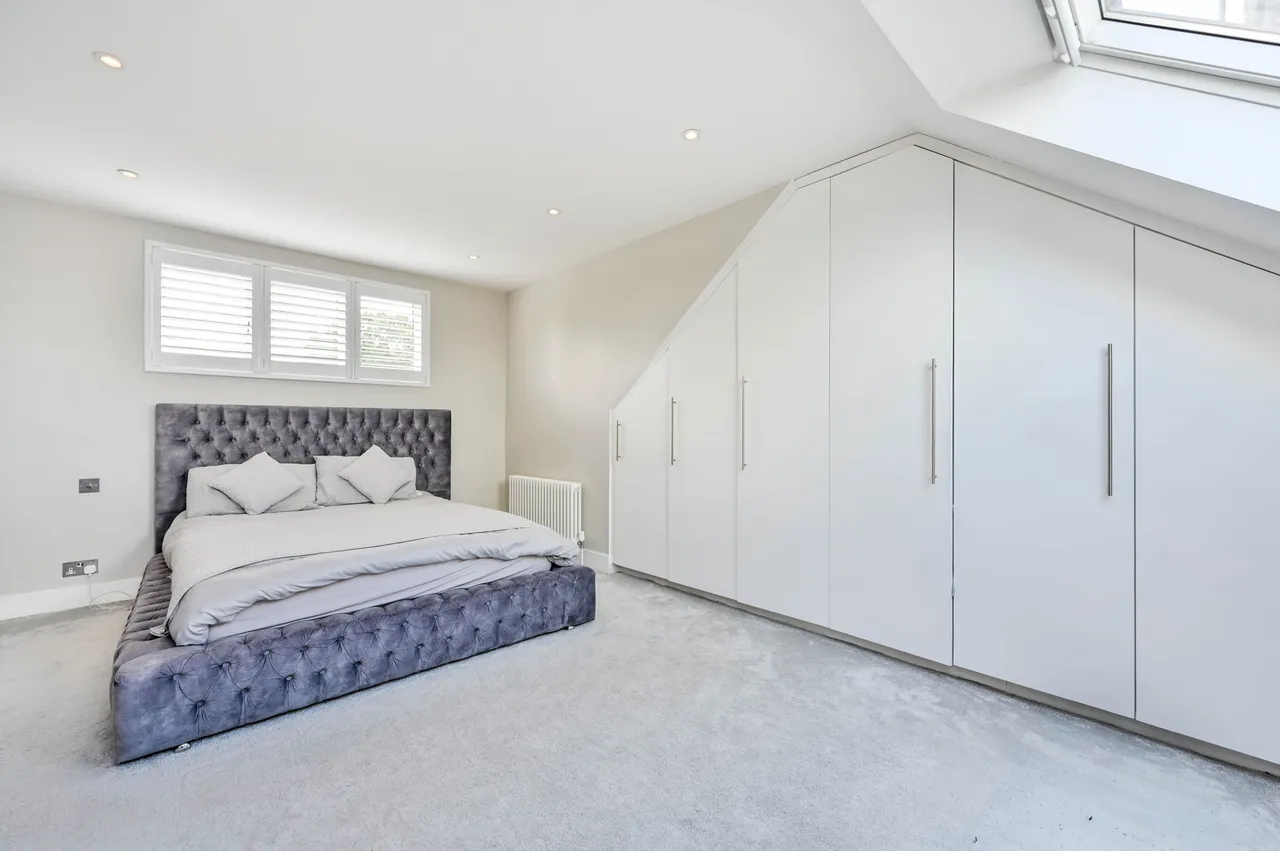 33 Forest Side, Worcester Park, photo 11