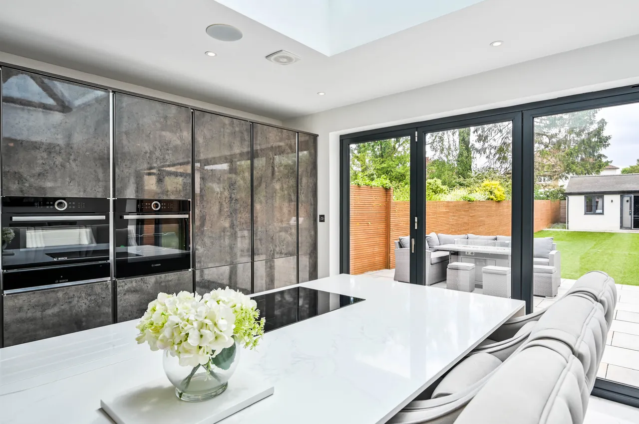 33 Forest Side, Worcester Park, photo 5