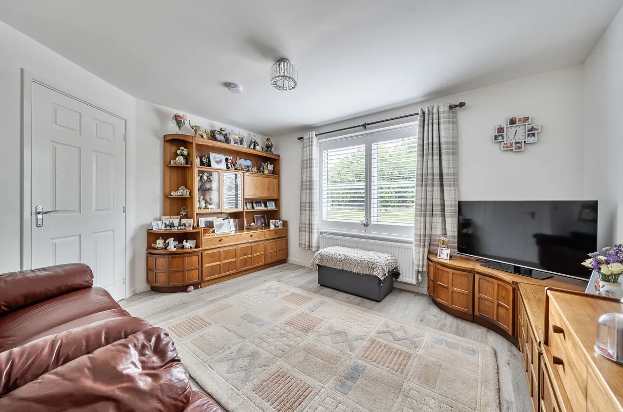 Gregg Close, Swanmore, SO32, photo 2