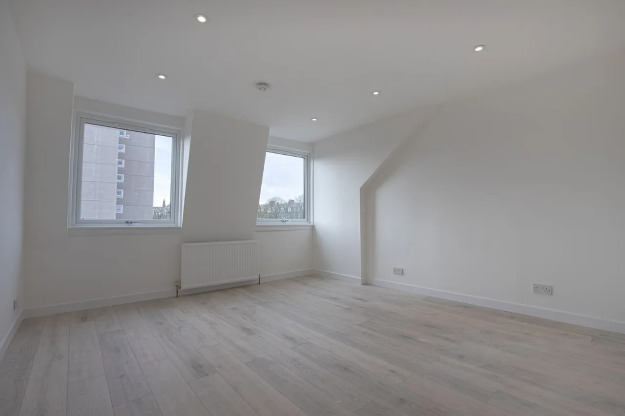 Roslin Terrace, Aberdeen, AB24, photo 3