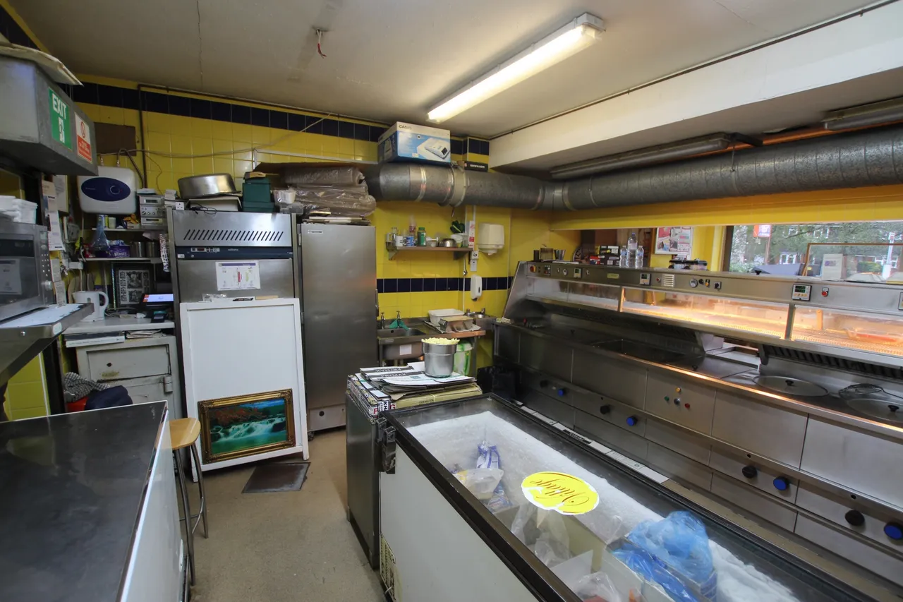 Lower Chippenham Lane, Slough, SL1, photo 7