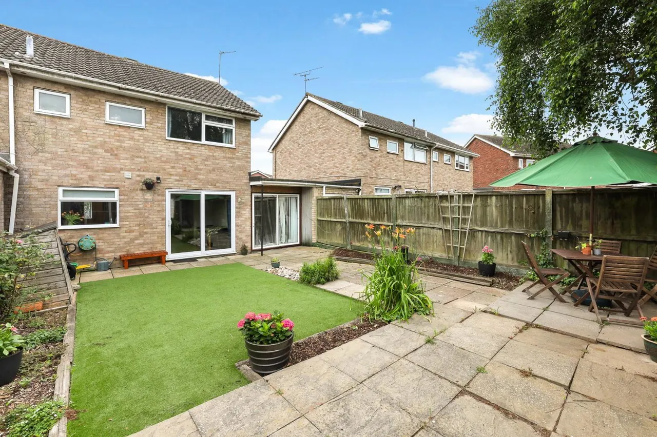 Chalfont Road, Colchester, photo 13