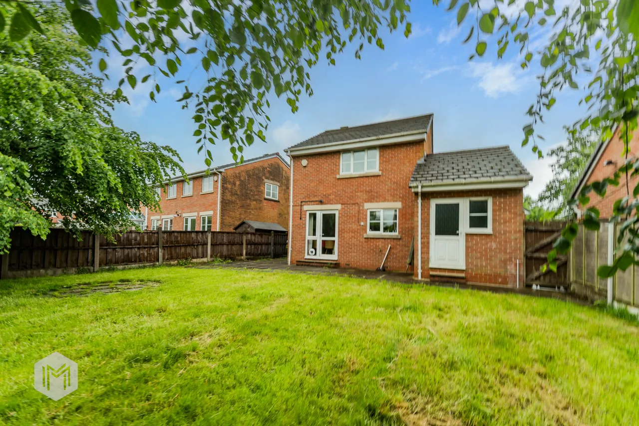 Hayling Close, Bury, BL8 1GS, photo 9