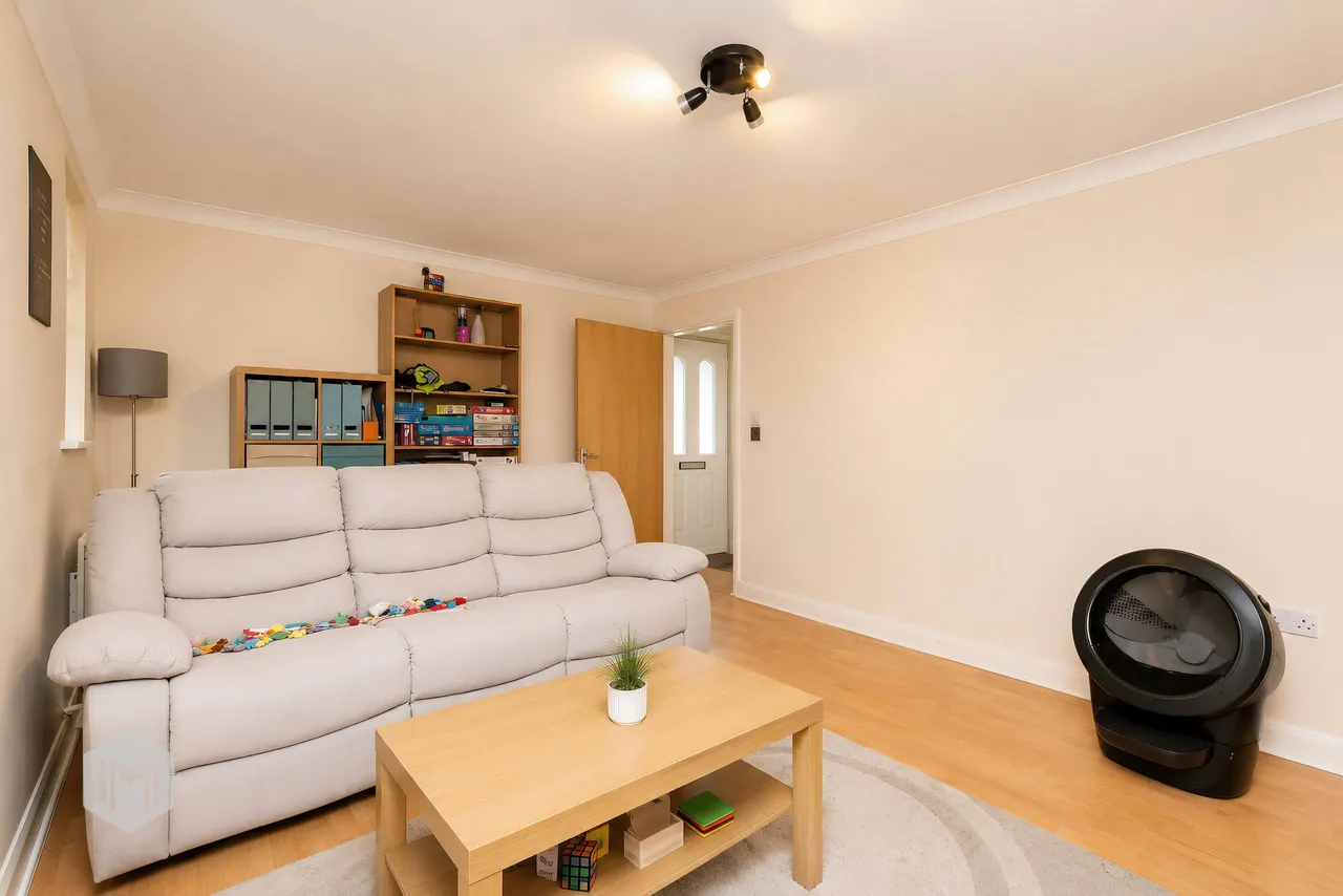 Hayling Close, Bury, BL8 1GS, photo 4