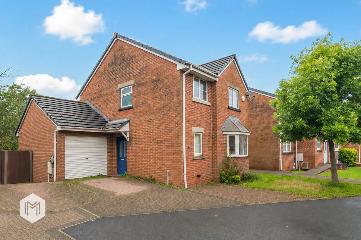 3 bed house for sale — Hayling Close, Bury, BL8 1GS