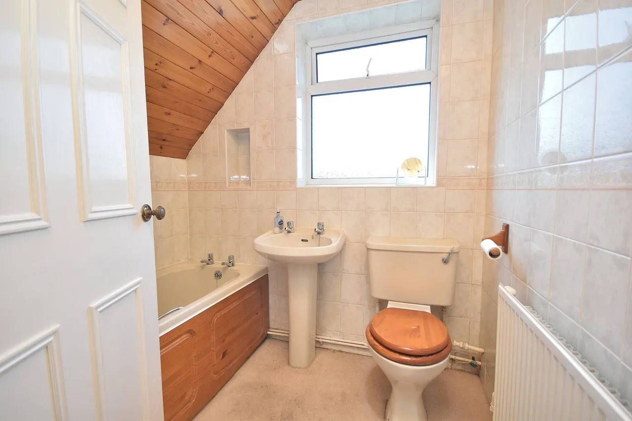 Hoylake Drive, Northampton, NN2 7NL, photo 11