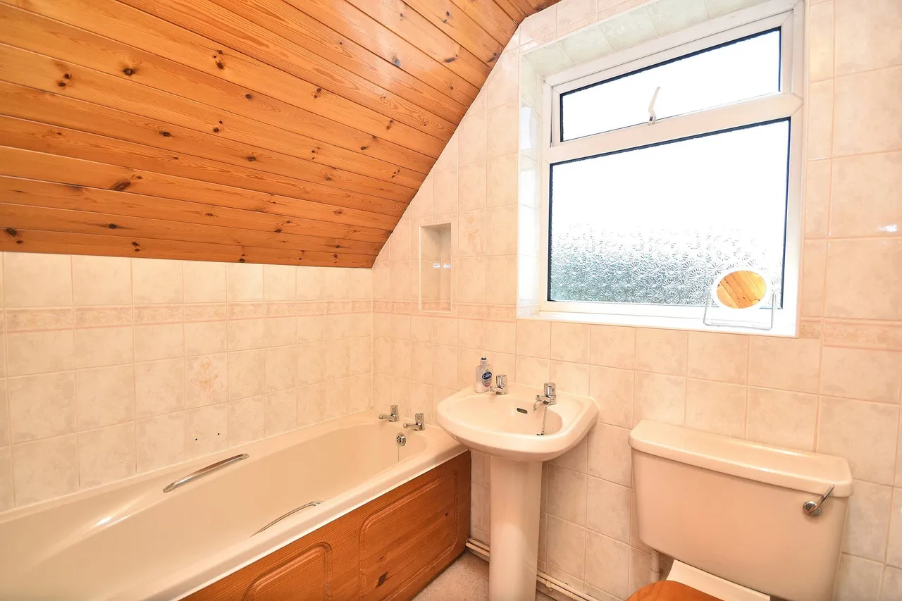 Hoylake Drive, Northampton, NN2 7NL, photo 12