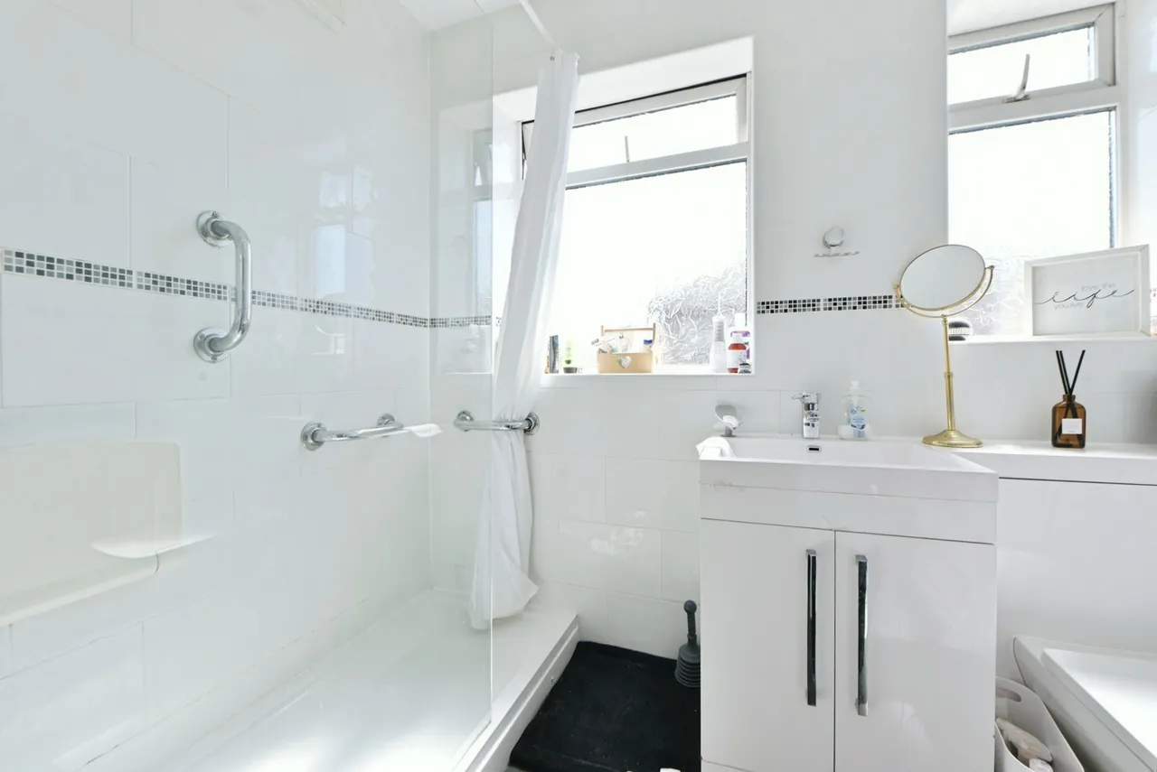 Leinster Road, Swinton, Manchester, Greater Manchester, M27, photo 9