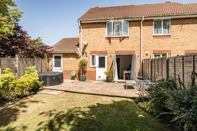 Buttercup Place, Thatcham, RG18, photo 6