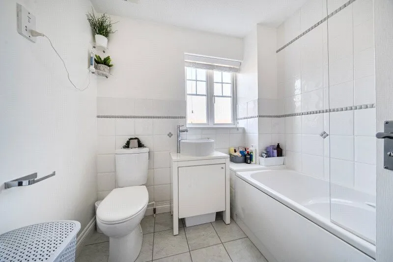 Buttercup Place, Thatcham, RG18, photo 16