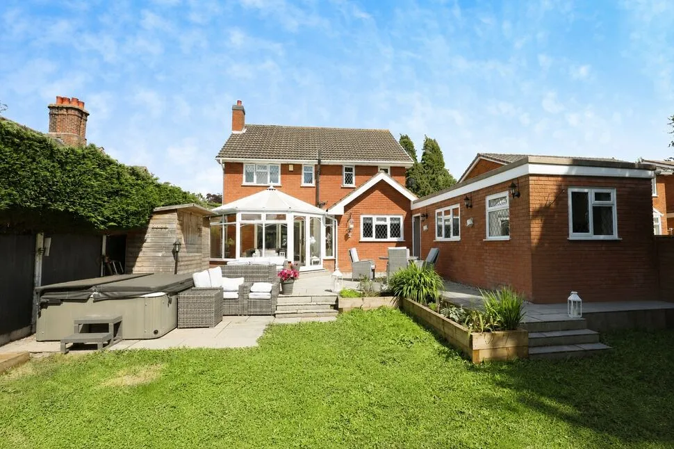 Top Road, Acton Trussell, Staffordshire, ST17, photo 11