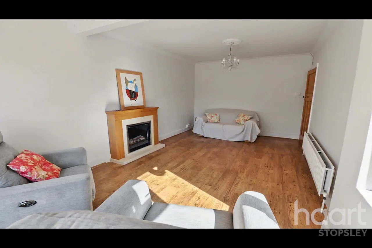 Hawthorn Avenue, Luton, LU2, photo 13