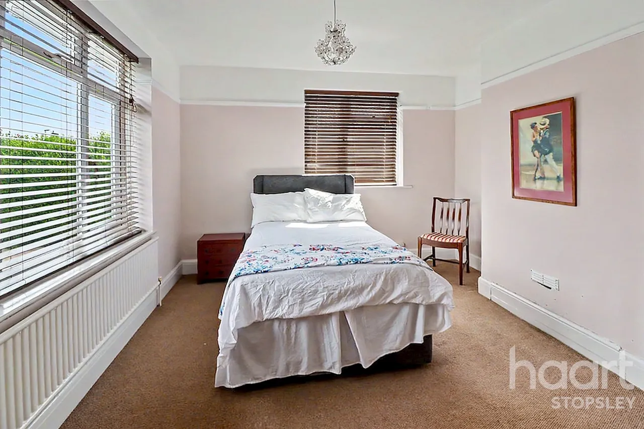 Hawthorn Avenue, Luton, LU2, photo 29