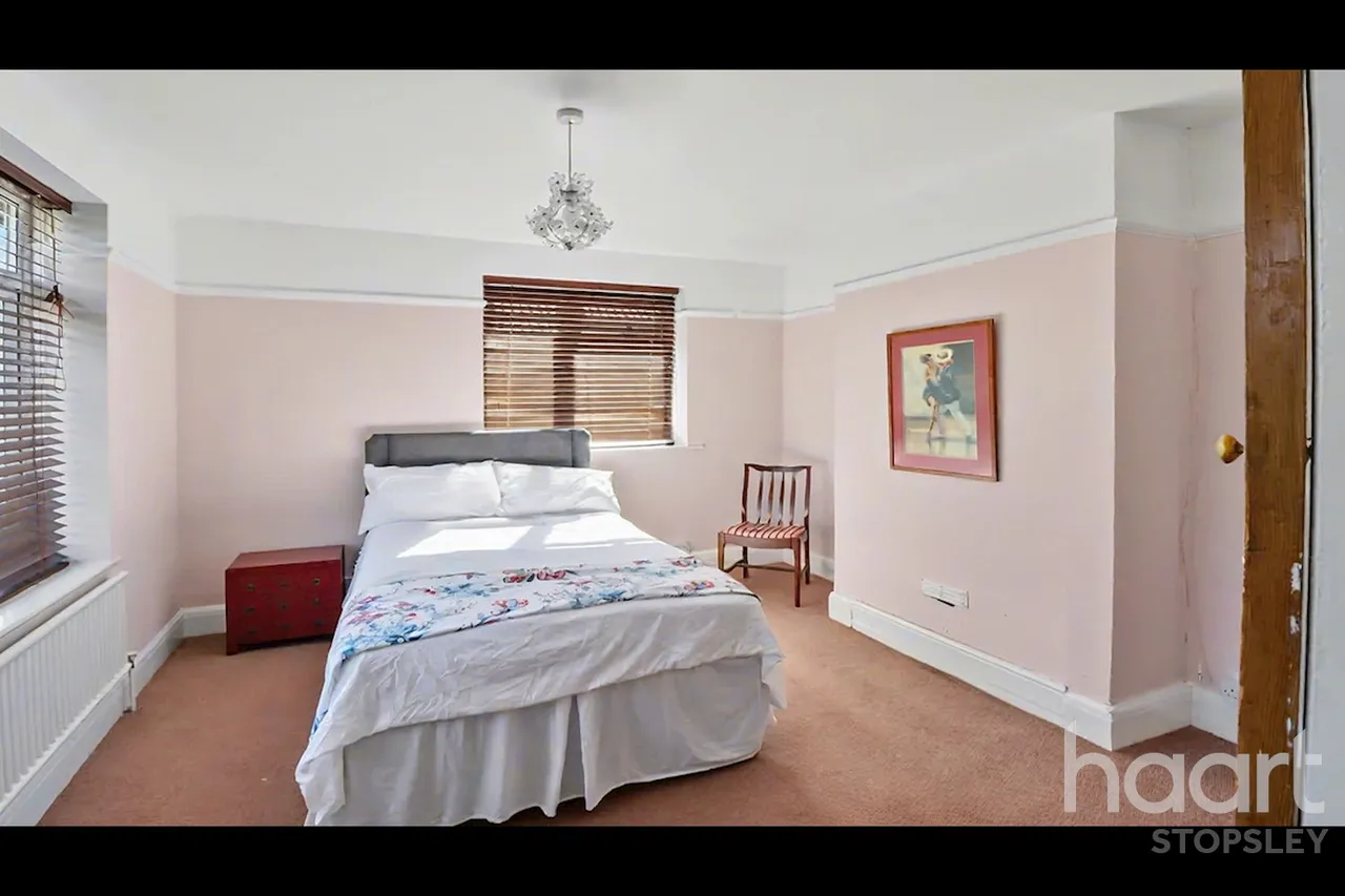 Hawthorn Avenue, Luton, LU2, photo 17