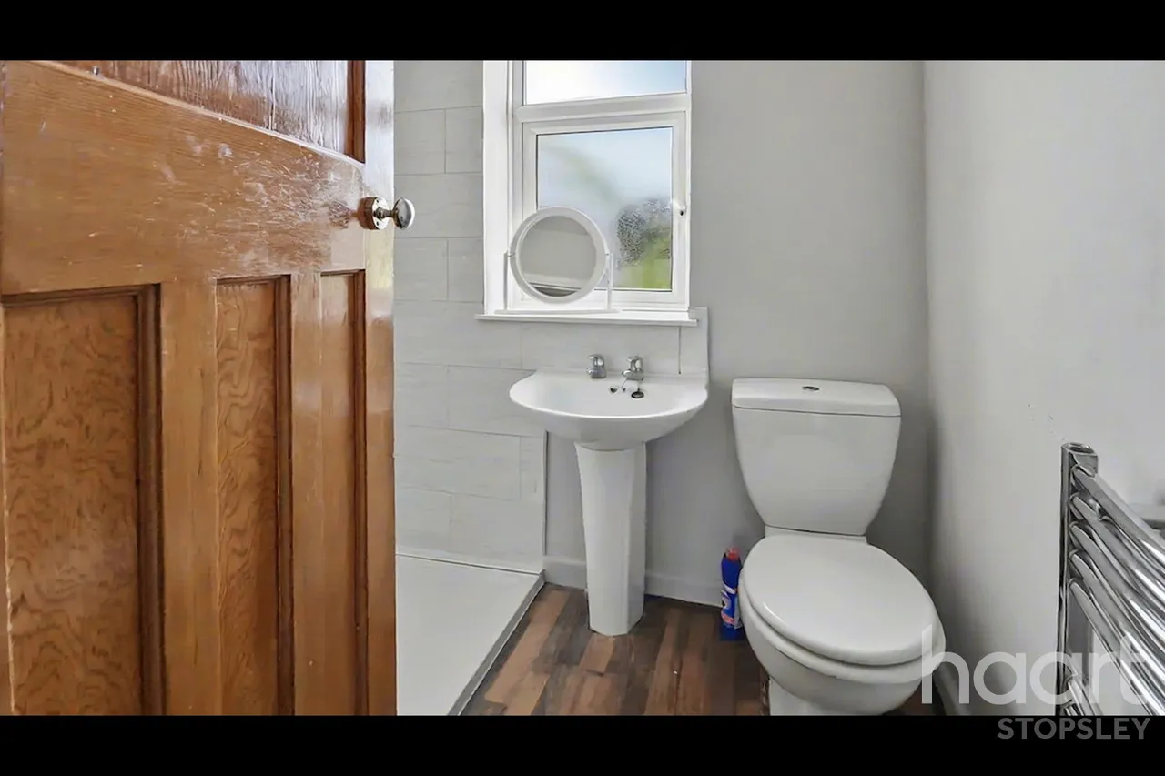 Hawthorn Avenue, Luton, LU2, photo 18