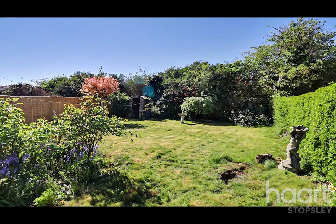 Hawthorn Avenue, Luton, LU2, photo 23