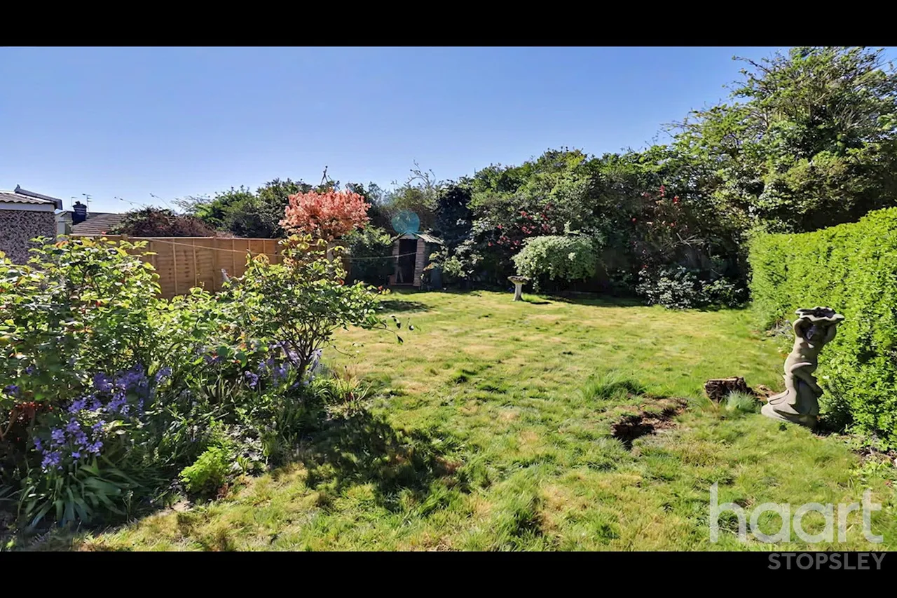 Hawthorn Avenue, Luton, LU2, photo 25
